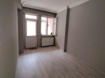 EVİM-NUR'DAN YENİDOGAN MH. 2+0 75m2 BAHÇE KAT 10 YILLIK DOĞALGAZLI KREDİYE UYGUN GENİŞ BALKONLU DAİRE...