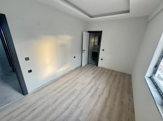 SAMSUN İLKADIM KALKANCI MH. 3+1 1. KAT 130 M2 DENİZ MANZARALI EBEVEYN BANYOLU YERDEN ISITMALI SIFIR FIRSAT DAİRE..