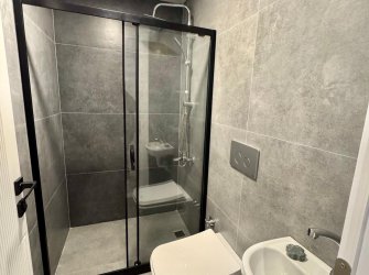 SAMSUN İLKADIM KIŞLA MH. 3+1 140 M2 1. KAT YERDEN ISITMALI EBEVEYN BANYOLU 2 BALKONLU İÇİ LÜKS YAPILI KREDİYE UYGUN SATILIK FIRSAT DAİRE..