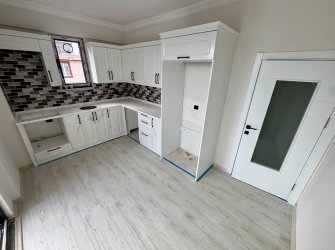 SAMSUN İLKADIM KIŞLA MH. 3+1 1. KAT 130 M2 EBEVEYN BANYOLU KREDİYE UYGUN SIFIR FİRSAT DAİRE..