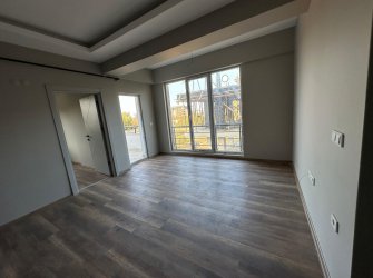 SAMSUN ATAKUM ÇAKIRLAR YALI MAH 1+1 50m2 1.KAT GENİŞ BALKONLU OTOPARKLI SIFIR DAİRE 