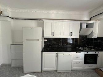 SAMSUN ATAKUM ÇAKIRLAR MAH 1+1 YÜKSEK GİRİŞ 50m2 EŞYALI KREDİYE UYGUN KOMBİ TAKILI OTOPARKLI SIFIR DAİRE