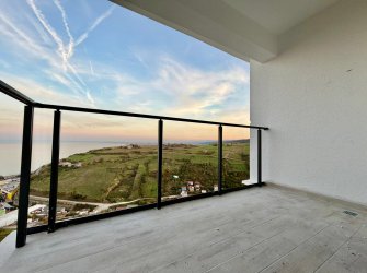 SAMSUN CANİK HASKÖY MH 2+1 FULL EŞYALI CAM BALKONLU EBEVEYN BANYOLU PANORAMİK DENİZ MANZARALI FIRSAT DAİRE 