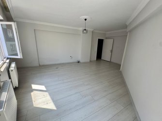 SAMSUN İLKADIM LİMAN MH. 2+1 3. KAT 100 M2 ASANSÖRLÜ CAM BALKONLU İÇİ FULL YAPILI FIRSAT DAİRE.. 