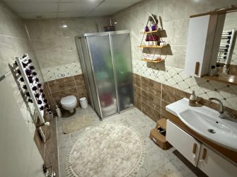  SAMSUN İLKADIM KALKANCI MAH GENİŞ CAM BALKONLU 2+1 110m2 ASANSÖRLÜ OTOPARKLI KREDİYE UYGUN 2 BANYOLU 5 YILLIK GİRİŞ KAT DAİRE 