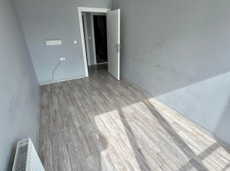 SAMSUN İLKADIM KIŞLA MH. 3+1 5. KAT 130 M2 CAM BALKONLARI TAKILI 2 BÜYÜK BALKONLU OTOPARKLI KİRALIK DAİRE.