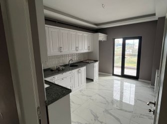 SAMSUN İLKADIM KALKANCI MAH 3+1 140m2 2 CAM BALKON ASANSÖRLÜ 2 BANYO VESTİYERLİ OTOPARKLI 2 YILLIK 4.KAT KUPON DAİRE 