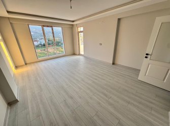 SAMSUN İLKADIM TEPECİK MH. 3+1 140 M2 4. KAT EBEVEYN BANYOLU OTOPARKLI KREDİYE UYGUN FIRSAT DAİRELER.. 