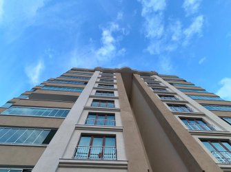 SAMSUN İLKADIM TEPECİK MAH 2+0 65m2 GENİŞ CAM BALKONLU EŞYALI 5 YILLIK 1.KAT OTOPARKLI ASANSÖRLÜ KUPON DAİRE