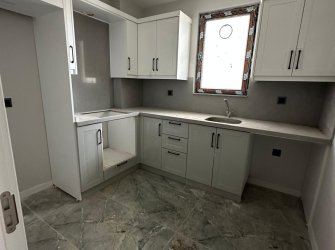 SAMSUN İLKADIM KALKANCI MAH 2+0 YÜKSEK GİRİŞ BALKONLU 75m2 OTOPARKLI VESTİYER TAKILI SIFIR DAİRE