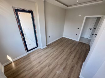 SAMSUN İLKADIM KALKANCI MH. 3+1 130 M2 1. KAT EBEVEYN BANYOLU BÜYÜK BALKONLU MERKEZİ KONUMDA KREDİYE UYGUN FIRSAT DAİRE..