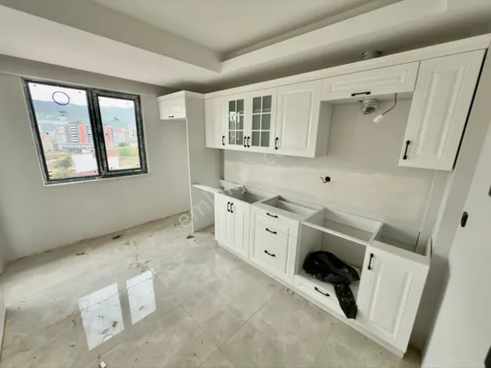 SAMSUN İLKADIM KIŞLA MH 3+1 145m2 KAT VE CEPHE SEÇENEKLİ YERDEN ISITMALI EBEVEYN BANYOLU CADDEYE CEPHE 2 AYA TESLİM SATILIK SIFIR LÜX DAİRELER