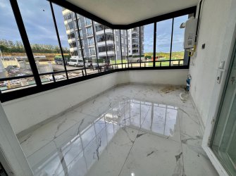 SAMSUN İLKADIM TEPECİK MH. 2+1 110 M2 1. KAT EBEVEYN BANYOLU CAM BALKONLARI KOMBİSİ TAKILI BÜYÜK BALKONLU SIFIR FIRSAT DAİRE..