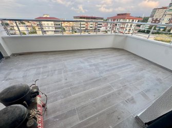 SAMSUN İLKADIM KALKANCI MH. 3+1 1. KAT 130 M2 DENİZ MANZARALI EBEVEYN BANYOLU YERDEN ISITMALI SIFIR FIRSAT DAİRE..