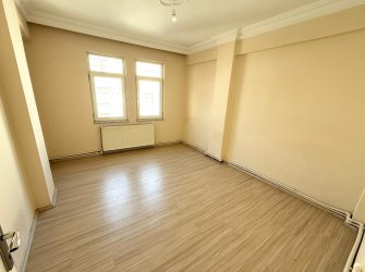 SAMSUN İLKADIM FEVZİ ÇAKMAK MH. 2+1 100m2 4. KAT ASANSÖRLÜ DIŞ CEPHELİ BALKONLU KİLERLİ KREDİYE UYGUN CADDEYE CEPHE SATILIK FIRSAT DAİRE