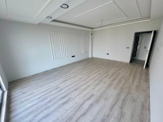 SAMSUN İLKADIM KALKANCI MH. 3+1 1. KAT 130 M2 DENİZ MANZARALI EBEVEYN BANYOLU YERDEN ISITMALI SIFIR FIRSAT DAİRE..