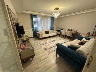  SAMSUN İLKADIM KALKANCI MAH GENİŞ CAM BALKONLU 2+1 110m2 ASANSÖRLÜ OTOPARKLI KREDİYE UYGUN 2 BANYOLU 5 YILLIK GİRİŞ KAT DAİRE 