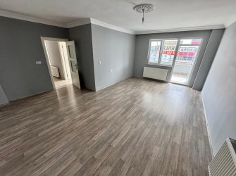 SAMSUN İLKADIM KIŞLA MH. 3+1 5. KAT 130 M2 CAM BALKONLARI TAKILI 2 BÜYÜK BALKONLU OTOPARKLI KİRALIK DAİRE.