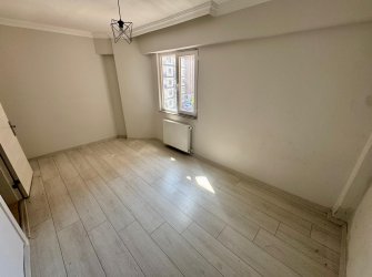 SAMSUN İLKADIM LİMAN MH. 2+1 3. KAT 100 M2 ASANSÖRLÜ CAM BALKONLU İÇİ FULL YAPILI FIRSAT DAİRE.. 