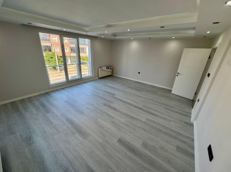 SAMSUN İLKADIM KAVACIK MH. 3+1 156 M2 1. KAT EBEVEYN BANYOLU CAM BALKONLARI TAKILI CADDEYE CEPHE SATILIK DAİRE..