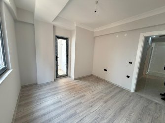 SAMSUN İLKADIM KIŞLA MH 3+1 140m2 1.KAT EBEVEYN BANYOLU 2 BALKONLU YERDEN ISITMALI KREDİYE UYGUN SIFIR KUPON DAİRE