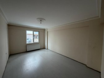 SAMSUN CANİK KARŞIYAKA MH 3+1 125m2 1.KAT CAM BALKONLU ASANSÖRLÜ AÇIK OTOPARKLI KİRALIK DAİRE