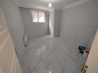 SAMSUN İLKADIM ADALET MAH 1+1 DOĞALGAZLI 6 YILLIK OTOPARKLI ASANSÖRLÜ 70m2 BAHÇE KAT KUPON DAİRE