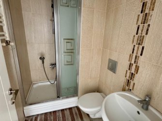 SAMSUN İLKADIM KAVACIK MH. 3+1 156 M2 1. KAT EBEVEYN BANYOLU CAM BALKONLARI TAKILI CADDEYE CEPHE SATILIK DAİRE..