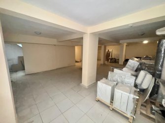 KAVACIK MAH.220M2 CADDEYE CEPHE İKİ KATLI ASANSÖRLÜ FIRSAT DÜKKAN 