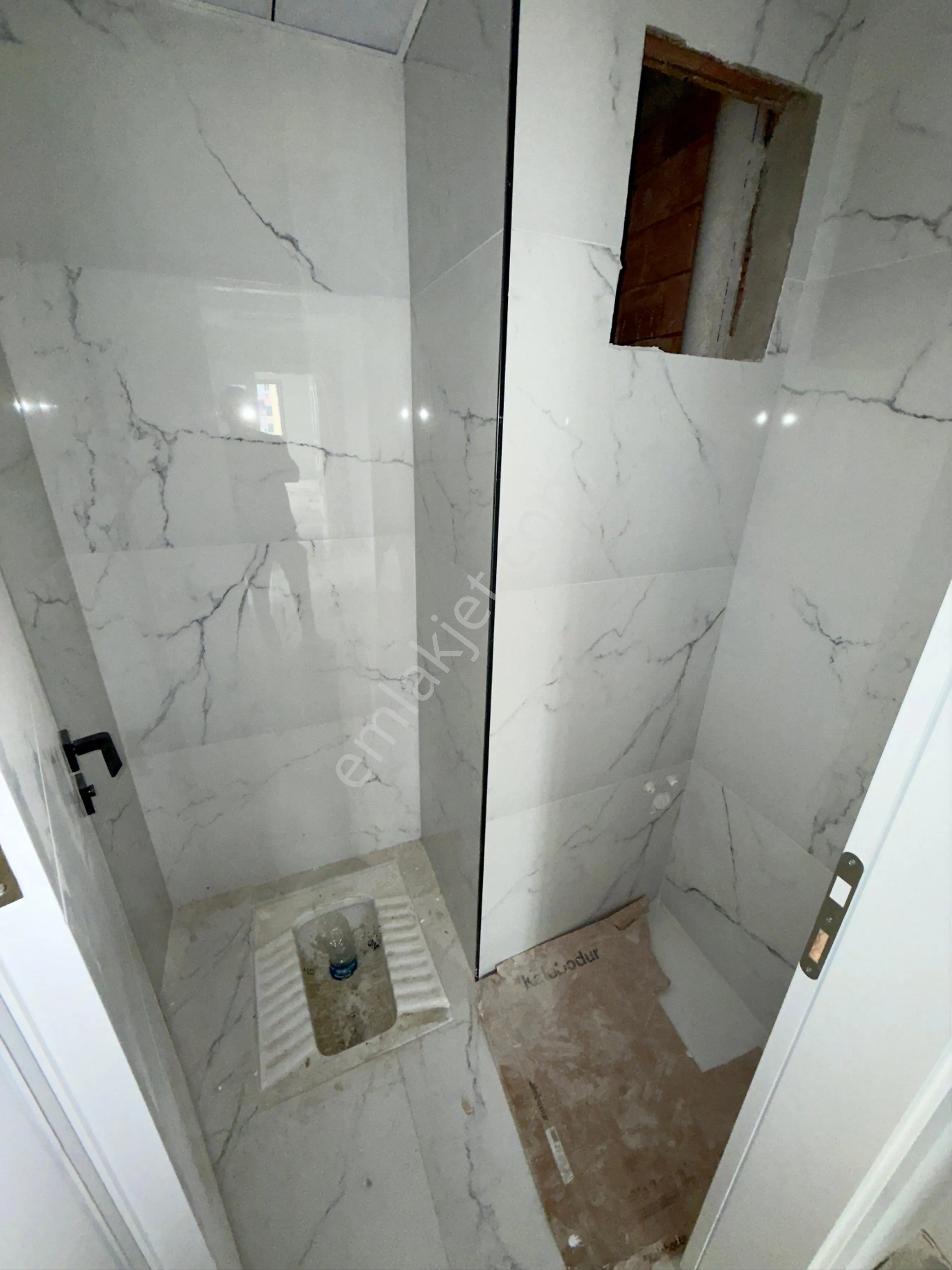 SAMSUN İLKADIM KIŞLA MH 3+1 145m2 KAT VE CEPHE SEÇENEKLİ YERDEN ISITMALI EBEVEYN BANYOLU CADDEYE CEPHE 2 AYA TESLİM SATILIK SIFIR LÜX DAİRELER