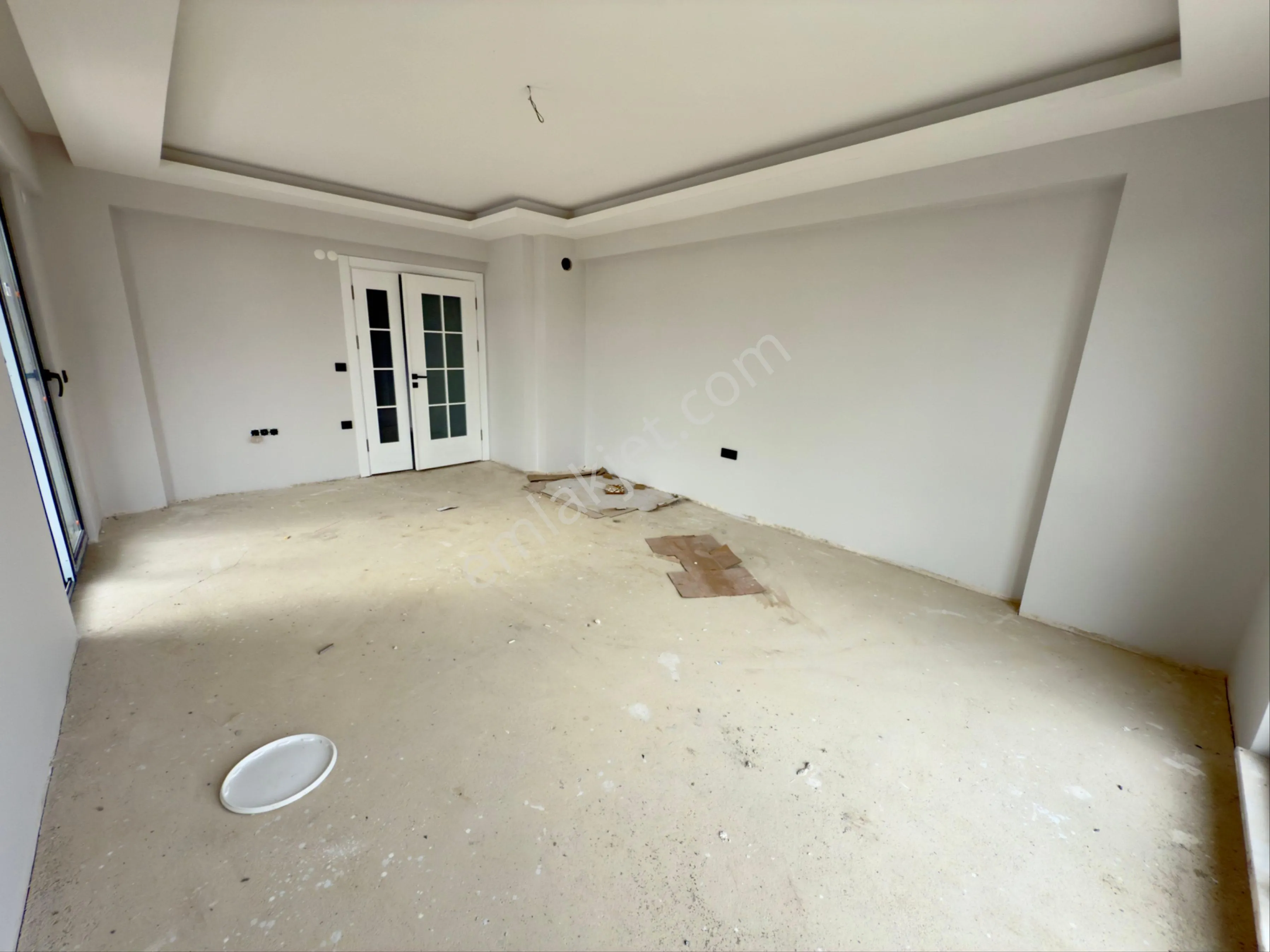 SAMSUN İLKADIM KIŞLA MH 3+1 145m2 KAT VE CEPHE SEÇENEKLİ YERDEN ISITMALI EBEVEYN BANYOLU CADDEYE CEPHE 2 AYA TESLİM SATILIK SIFIR LÜX DAİRELER