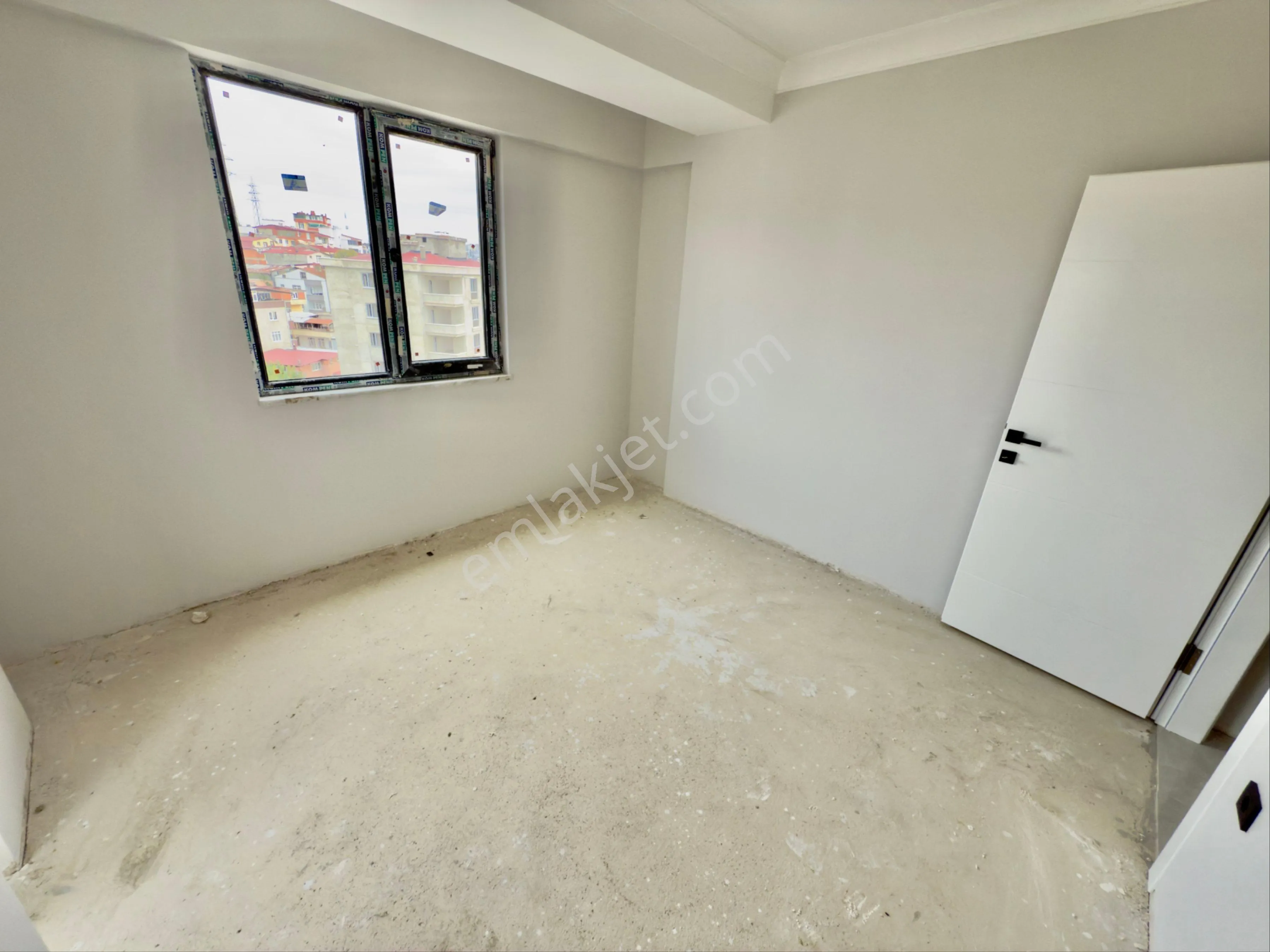 SAMSUN İLKADIM KIŞLA MH 3+1 145m2 KAT VE CEPHE SEÇENEKLİ YERDEN ISITMALI EBEVEYN BANYOLU CADDEYE CEPHE 2 AYA TESLİM SATILIK SIFIR LÜX DAİRELER