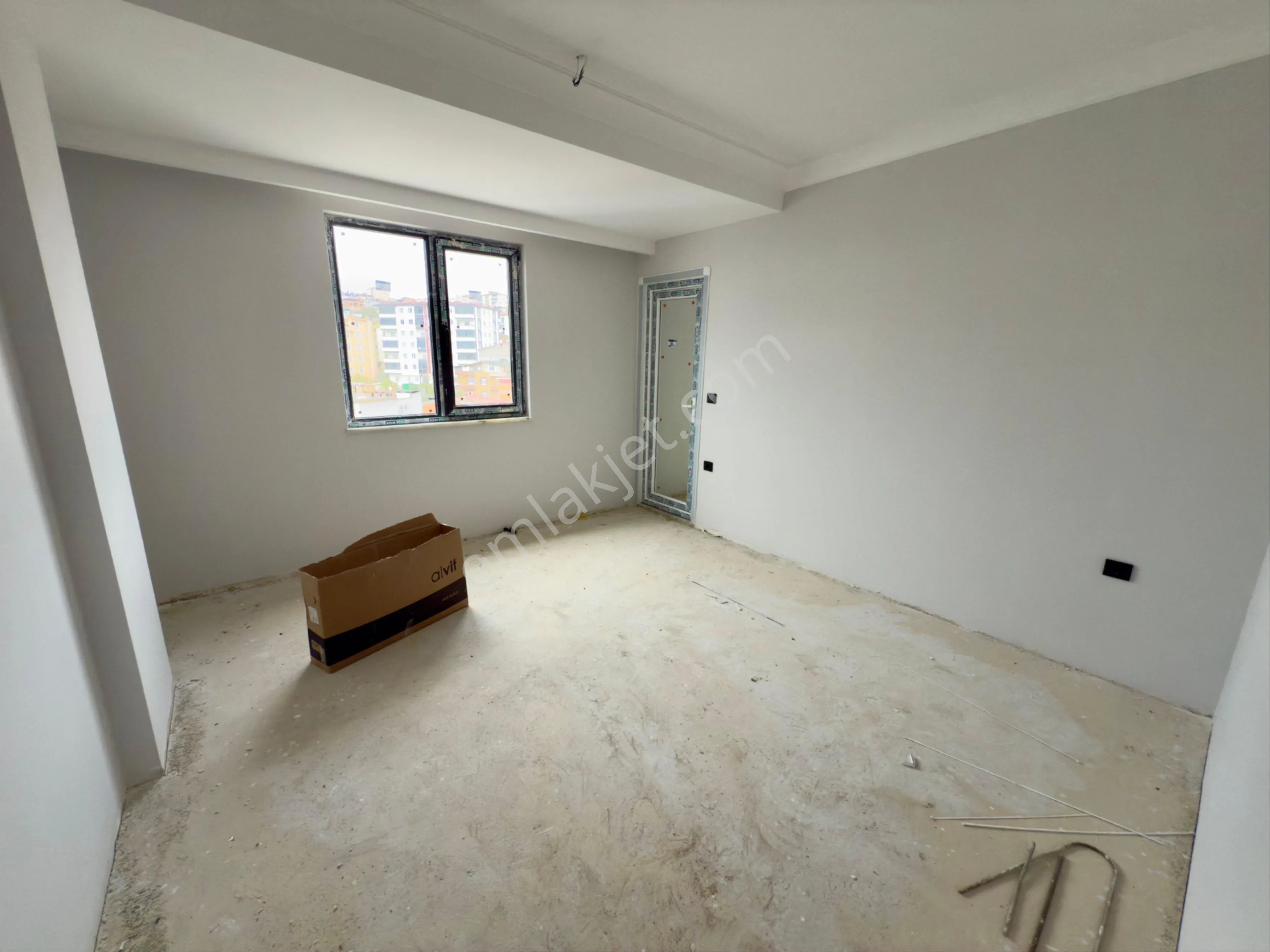 SAMSUN İLKADIM KIŞLA MH 3+1 145m2 KAT VE CEPHE SEÇENEKLİ YERDEN ISITMALI EBEVEYN BANYOLU CADDEYE CEPHE 2 AYA TESLİM SATILIK SIFIR LÜX DAİRELER