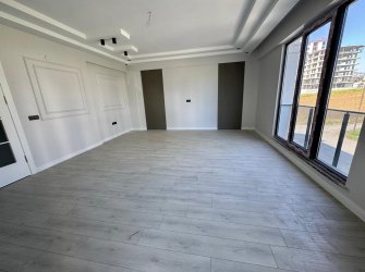 SAMSUN İLKADIM KIŞLA MH. 3+1 1. KAT 140 M2 EBEVEYN BANYOLU YERDEN ISITMA SIFIR FIRSAT DAİRELER..