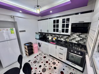 SAMSUN İLKADIM ULUGAZİ MH. 2+1 1. KAT 95 M2 DIŞ CEPHELİ İÇİ FULL YAPILI KREDİYE UYGUN FIRSAT DAİRE..