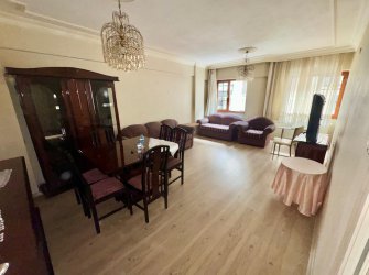 SAMSUN İLKADIM ÇİFTLİK MH. 3+1 125 M2 1. KAT MERKEZİ KONUMDA KREDİYE UYGUN EŞYALI FIRSAT DAİRE
