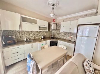 SAMSUN İLKADIM ÇİFTLİK MH. 3+1 125 M2 1. KAT MERKEZİ KONUMDA KREDİYE UYGUN EŞYALI FIRSAT DAİRE