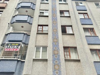 SAMSUN İLKADIM ÇİFTLİK MH. 3+1 125 M2 1. KAT MERKEZİ KONUMDA KREDİYE UYGUN EŞYALI FIRSAT DAİRE