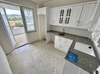 SAMSUN İLKADIM TEPECİK MH. 3+1 125 M2 2. KAT EBEVEYN BANYOLU OTOPARKLI KREDİYE UYGUN FIRSAT DAİRE..