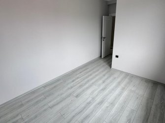 SAMSUN İLKADIM KIŞLA MH. 3+1 4. KAT 130 M2 EBEVEYN BANYOLU CAM BALKONLU MERKEZİ KONUMDA KREDİYE UYGUN LÜKS DAİRE.