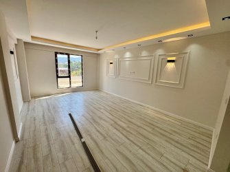 SAMSUN İLKADIM TEPECİK MH. 3+1 120 M2 GİRİŞ KAT EBEVEYN BANYOLU YERDEN ISITMALI OTOPARKLI İÇİ ÖZEL YAPIM YÜKSEK KREDİ İMKANI FIRSAT DAİRE..