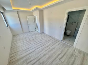 SAMSUN İLKADIM TEPECİK MH. 3+1 120 M2 GİRİŞ KAT EBEVEYN BANYOLU YERDEN ISITMALI OTOPARKLI İÇİ ÖZEL YAPIM YÜKSEK KREDİ İMKANI FIRSAT DAİRE..