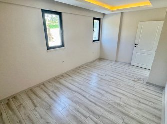 SAMSUN İLKADIM TEPECİK MH. 3+1 120 M2 GİRİŞ KAT EBEVEYN BANYOLU YERDEN ISITMALI OTOPARKLI İÇİ ÖZEL YAPIM YÜKSEK KREDİ İMKANI FIRSAT DAİRE..