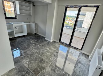 SAMSUN İLKADIM KARASAMSUN MH. 3+1 1.KAT 130 M2 EBEVEYN BANYOLU GİYİNME ODALI SIFIR FIRSAT DAİRE..