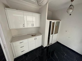 SAMSUN İLKADIM ÇİFTLİK MAH 40m2 İÇİ DIŞI YAPILI 2 BÖLMELİ TUVALET VE MUTFAK MEVCUT KÖŞE DÜKKAN 