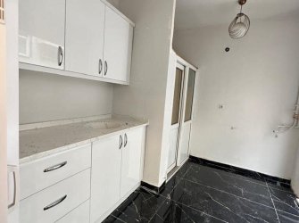 SAMSUN İLKADIM ÇİFTLİK MAH 40m2 İÇİ DIŞI YAPILI 2 BÖLMELİ TUVALET VE MUTFAK MEVCUT KÖŞE DÜKKAN 