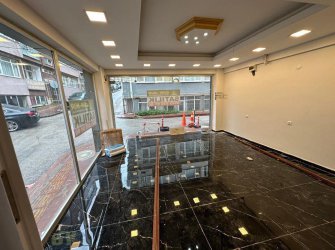 SAMSUN İLKADIM ÇİFTLİK MAH 40m2 İÇİ DIŞI YAPILI 2 BÖLMELİ TUVALET VE MUTFAK MEVCUT KÖŞE DÜKKAN 