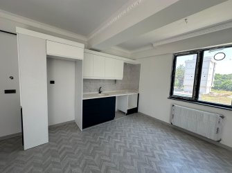 SAMSUN ATAKUM ÇAKIRLAR MAH 1.KAT 1+1 50m2 NET ÇİFT ASANSÖRLÜ GENİŞ BALKONLU ÖZEL YAPIM OTOPARKLI SIFIR DAİRE 
