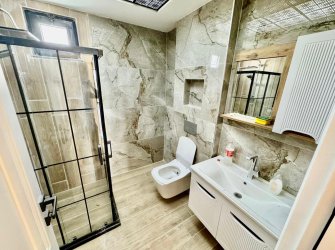 SAMSUN İLKADIM KALKANCI MH 2+1 3. KAT 100 M2 DENİZ MANZARALI MERKEZİ KONUMDA LÜKS DAİRE..