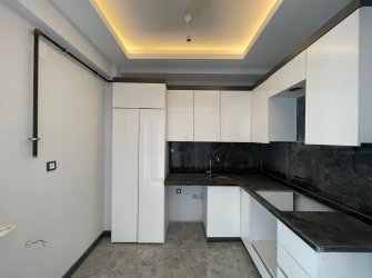 SAMSUN ATAKUM KÜÇÜKKOLPINAR MAH. 2+1 SALON MUTFAK AYRI CADDEYE YAKIN FIRSAT DAİRE